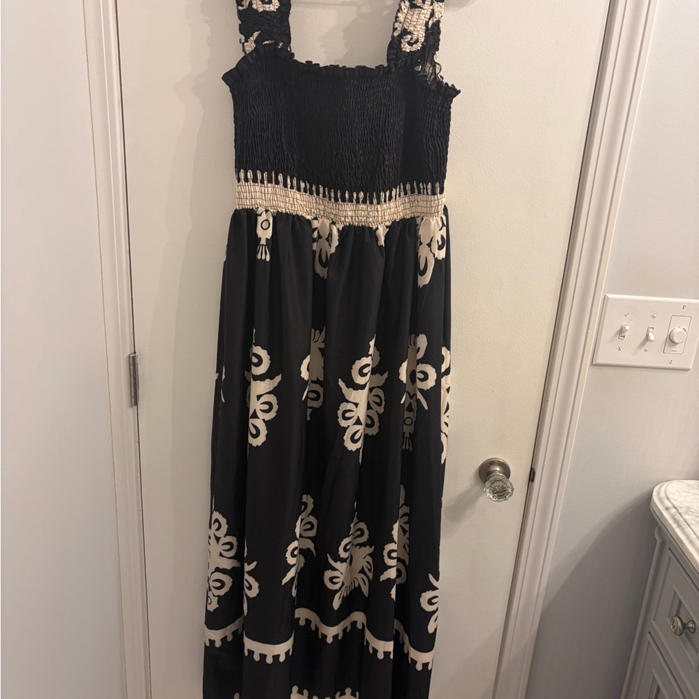 SHEIN Black and Cream Casual Dress